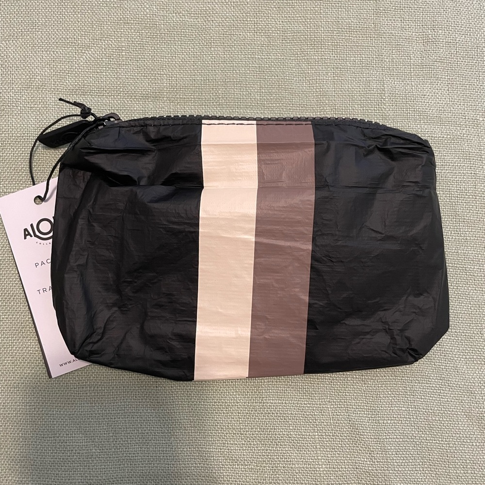 NWT Aloha Splashproof Mini Pouch